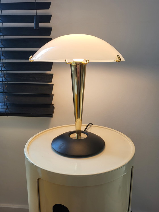 Image 1 of Mushroom lamp, Luciano Cesaro, messing/ mat zwarte tafellamp, jaren 90, Italy