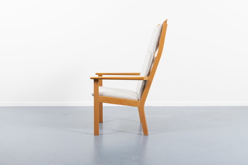 Getama fauteuil met hoge rugleuning GE 284A van Hans Wegner