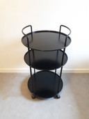 80's zwarte metalen trolley bijzettafel dranktafeltje