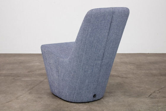 Image 1 of Vitra Monopod fauteuil by Jasper Morrison - blauw