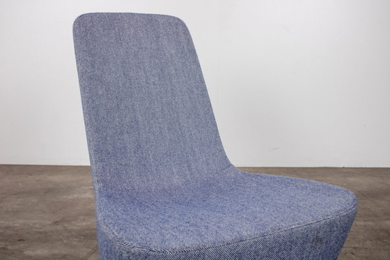 Image 1 of Vitra Monopod fauteuil by Jasper Morrison - blauw