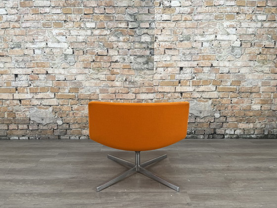 Image 1 of Arper Catifa 80 4-Ways oranje fauteuil