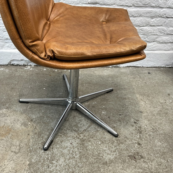 Image 1 of 8x Vintage eetkamerstoelen op chromen voet – draaibaar | jaren ‘70