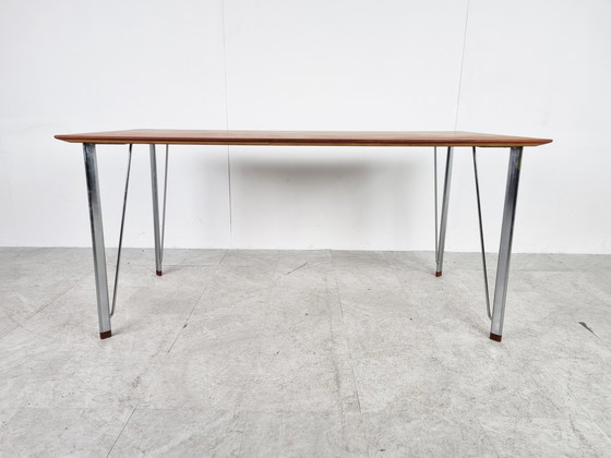 Image 1 of Arne Jacobsen tafel