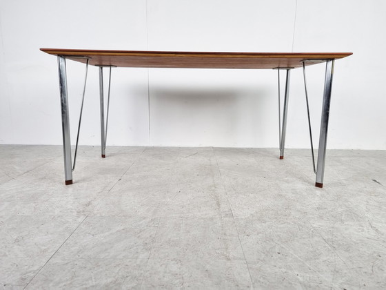 Image 1 of Arne Jacobsen tafel