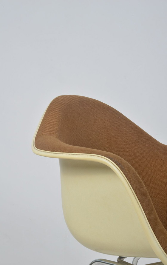 Image 1 of Set stoelen ontworpen door Charles & Ray Eames voor Herman Miller, jaren '70