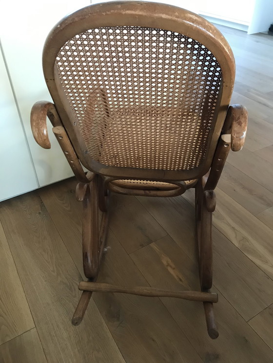 Image 1 of Thonet vintage schommelstoel