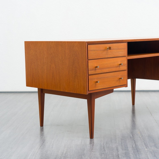 Image 1 of Teakhouten bureau uit de jaren 60, Scandinavisch Design, gerestaureerd