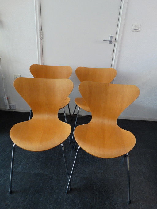 Vlinderstoel Arne Jacobsen, Fritz Hansen.