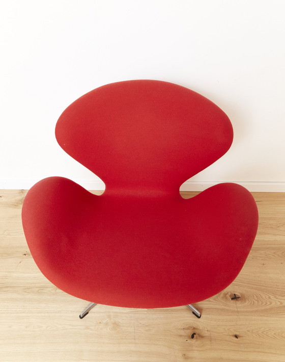 Image 1 of Arne Jacobsen Swan-stoel voor Fritz Hansen