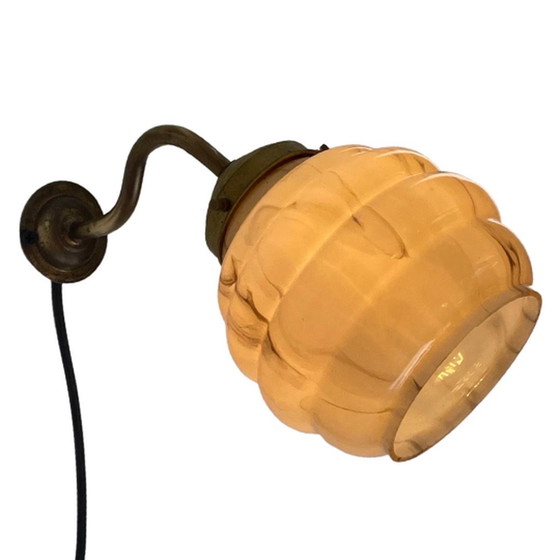 Image 1 of Kunst deco - Nachtlampje / bedzijlamp - Wandlamp met gemarmerd glas op messing voet (verkrijgbaar als set van twee)