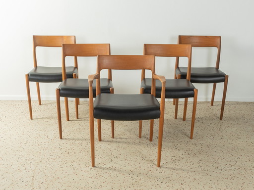 5x Nils O. Møller Eetkamerstoelen