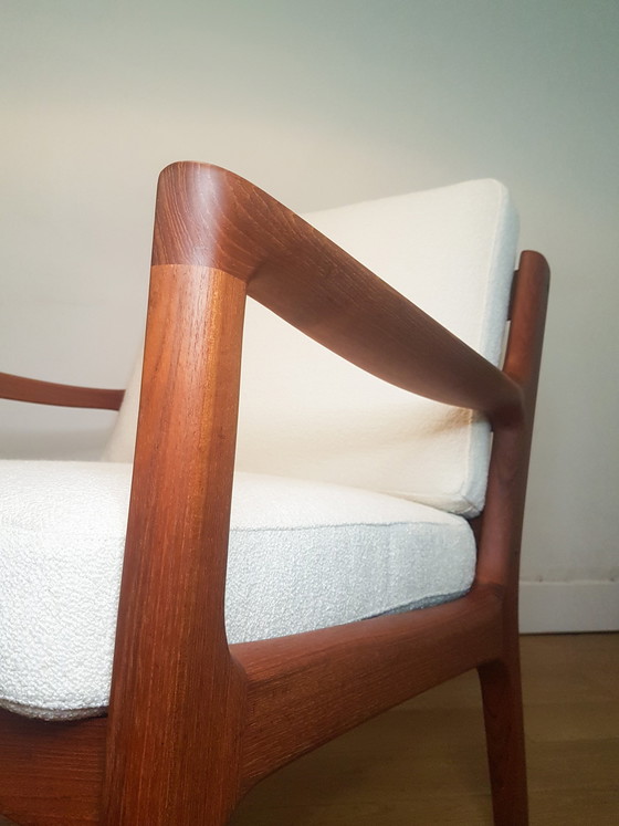 Image 1 of 2 x Ole Wanscher Senator Chairs in teak en bouclé