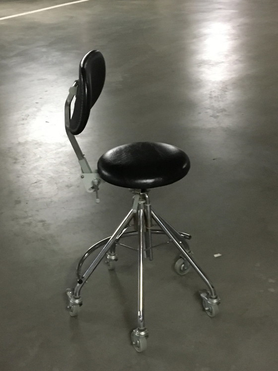 Image 1 of Vella vintage Design Kruk