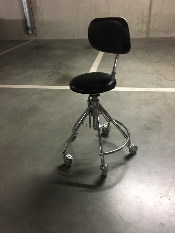 Image 1 of Vella vintage Design Kruk