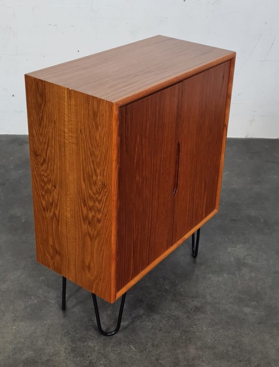 Image 1 of Vintage teak hairpin kastje