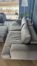 Camara bank met hocker