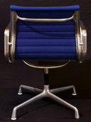 Eames EA 108 bureaustoel