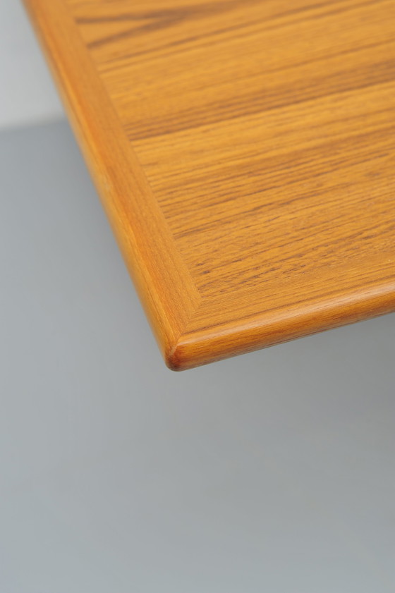 Image 1 of Vintage uitschuifbare eettafel in teakhout