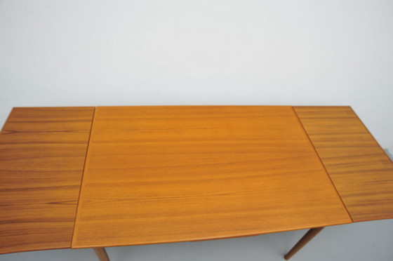 Image 1 of Vintage uitschuifbare eettafel in teakhout