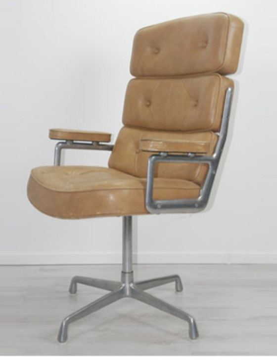 Image 1 of Herman Miller Eames Time Life chair