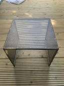 Vintage 80's bijzettafel opengewerkt metaal