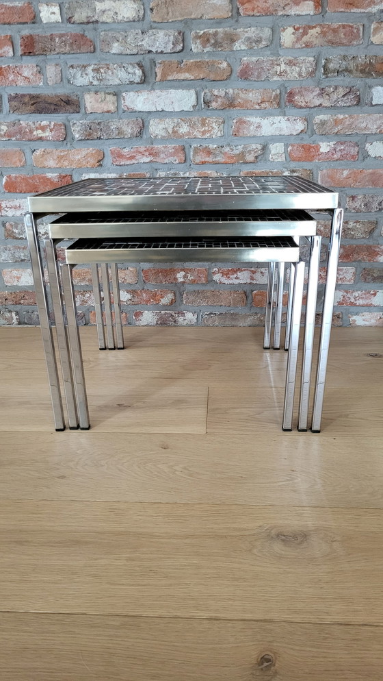Image 1 of Mooie set van 3 vintage nestingtafels met mozaiek