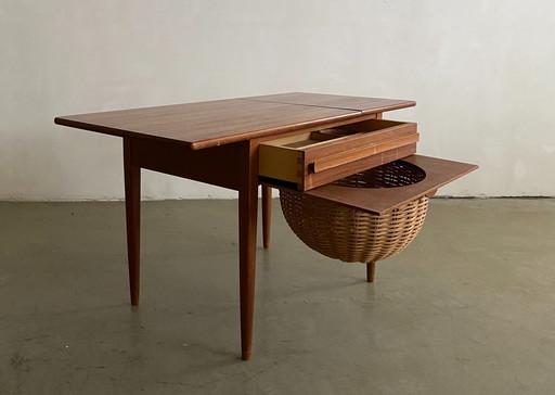 Scandinavische naaitafel in teak, Denemarken, jaren 60