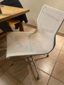 Vitra EA 106 bureaustoel