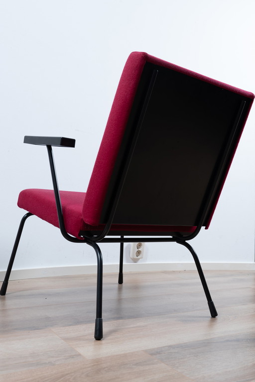 Model 1407 fauteuil van Wim Rietveld en AR Cordemeyer