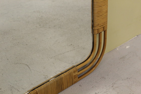 Image 1 of Vintage rotan spiegel jaren '60