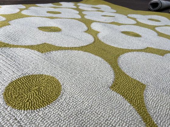 Image 1 of Orla Kiely Spot Flower in & Outdoor Vloerkleed