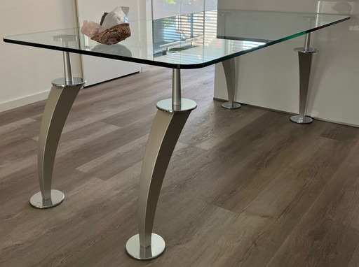 Moderne glazen eettafel