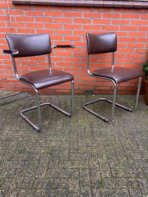 2x Tubax buisframe stoelen