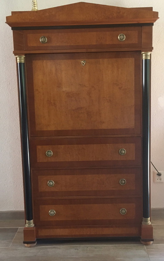 Image 1 of Italiaans secretaire