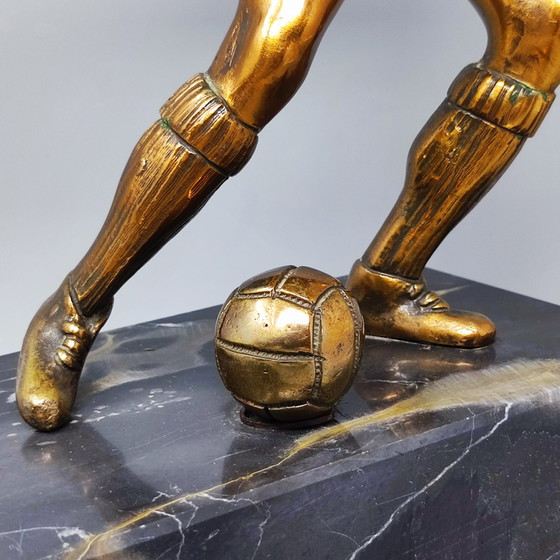 Image 1 of Jaren '30 Art Deco Voetbal - Voetballer Brons Beeldhouwkunst. Gemaakt in Italië