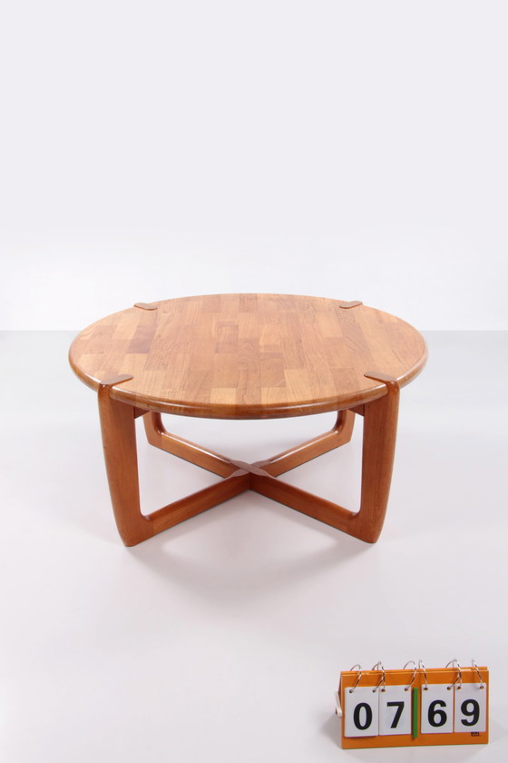 Image 1 of Deense Masieve Teakhouten design salontafel van Niels Bach,1970s