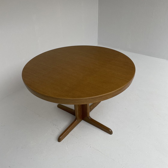 Image 1 of Brutalist eethoek met uitschuifbare tafel