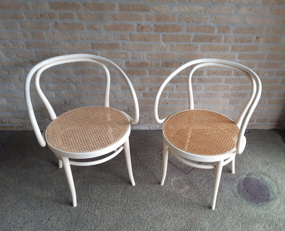 Image 1 of 2x Thonet Vienna 209 stoel