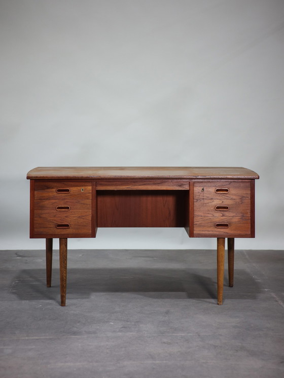 Image 1 of Vintage bureau teakhout