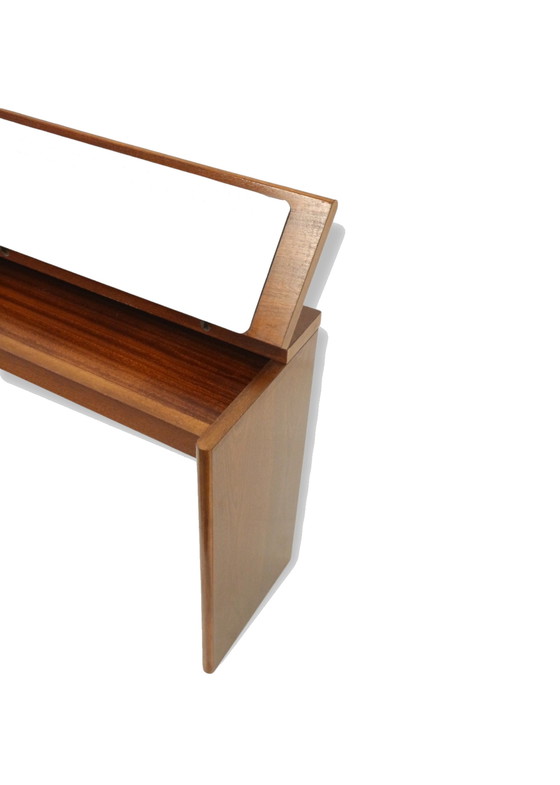 Image 1 of Vintage sidetable / kaptafel gemaakt in de jaren '60