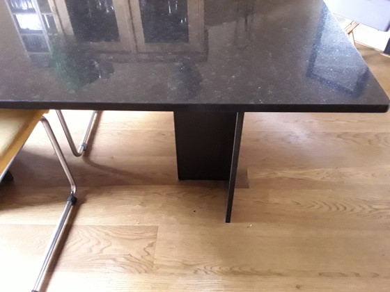 Image 1 of Mooie zwarte granieten design tafel