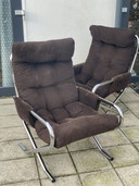 2 x stalen buisstoelen