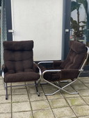 2 x stalen buisstoelen