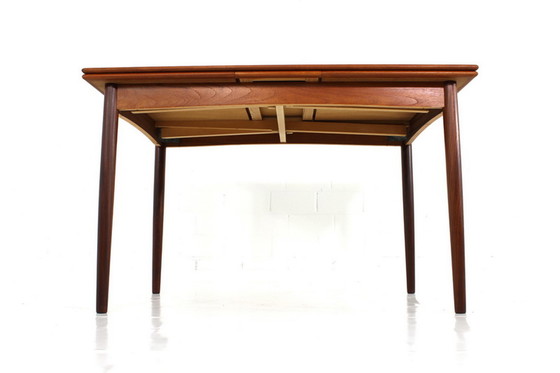 Image 1 of AM Møbler Mid-Century Deense teakhouten eettafel, uitschuifbaar