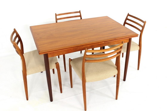 Image 1 of AM Møbler Mid-Century Deense teakhouten eettafel, uitschuifbaar