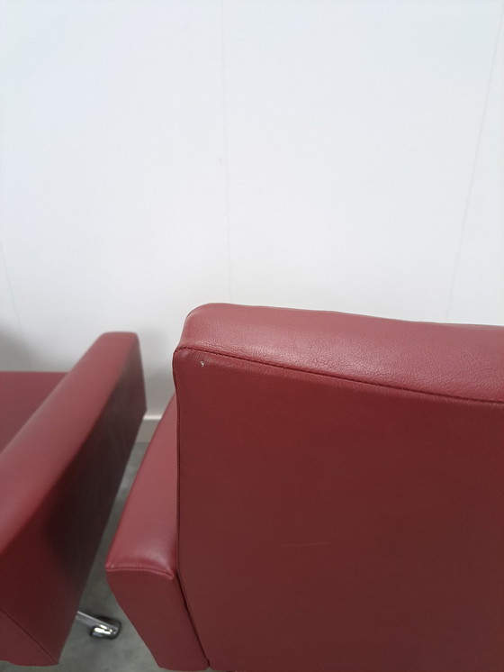 Image 1 of Vintage bordeauxrode draaifauteuil