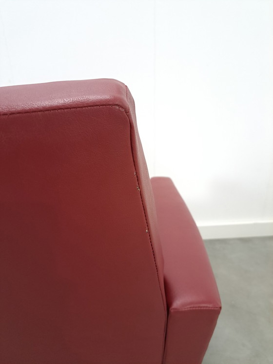 Image 1 of Vintage bordeauxrode draaifauteuil