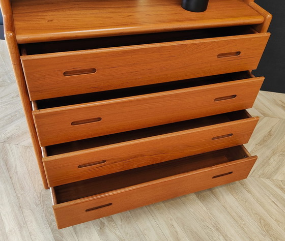 Image 1 of Vintage highboard