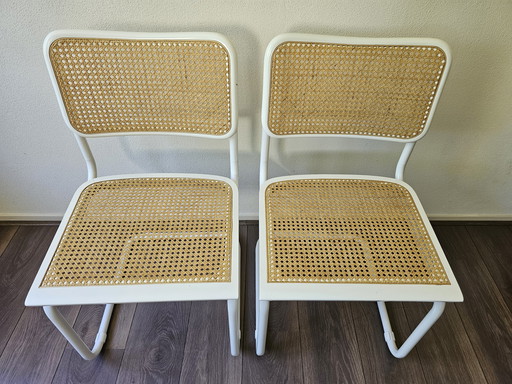 2x Cesca stoelen